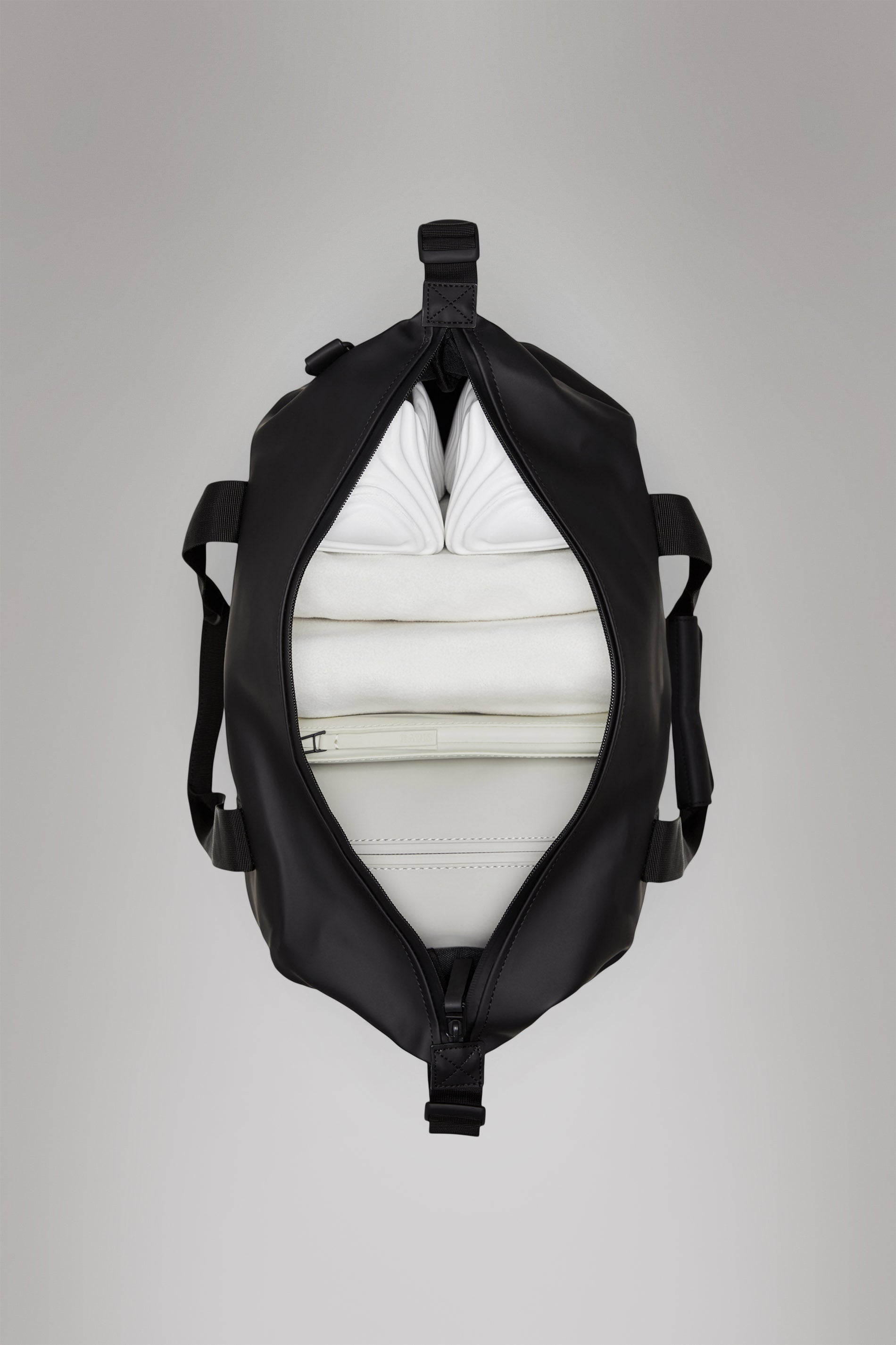 Rains Hilo Weekend Bag Small Weekender 01 Black