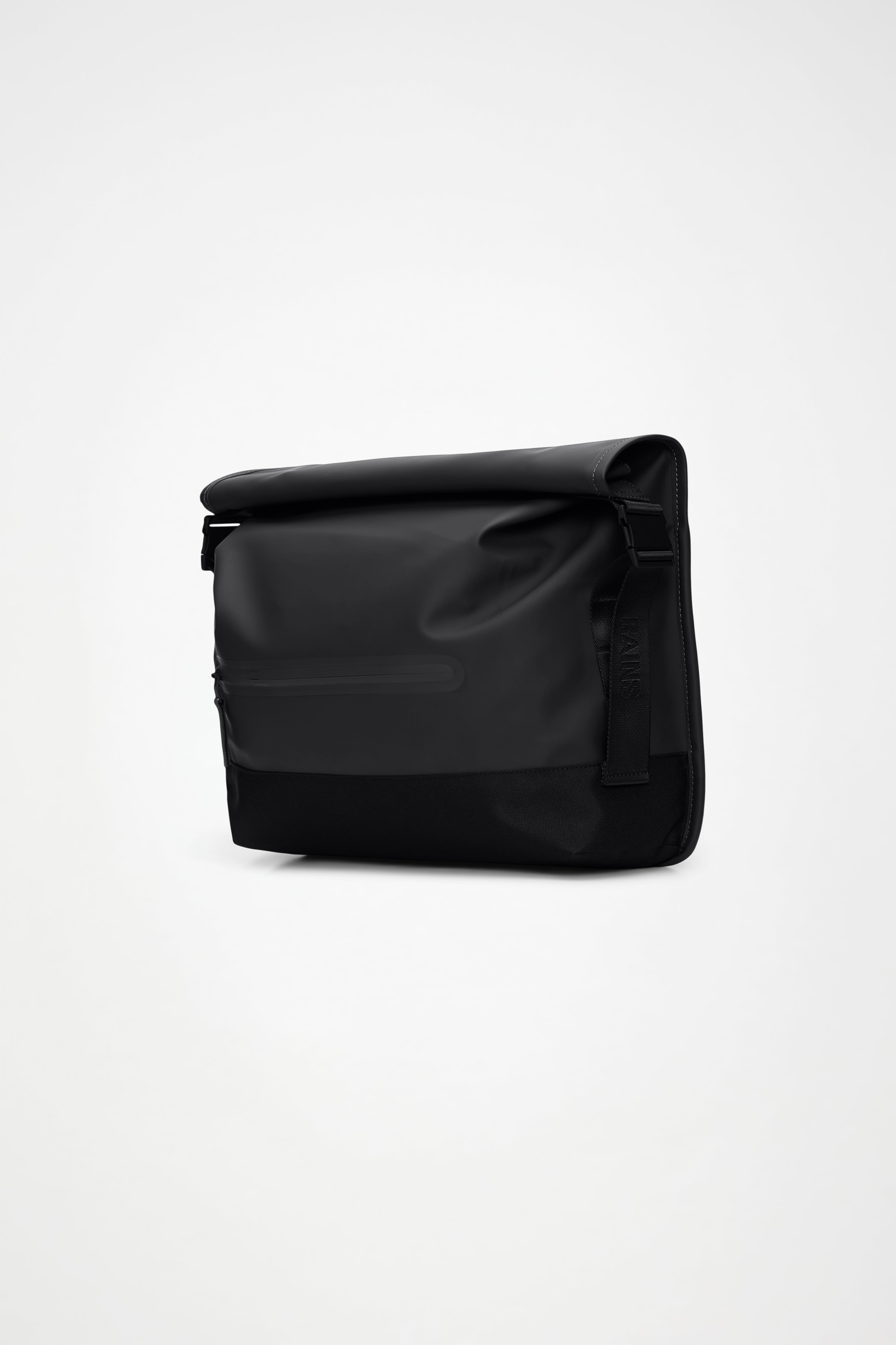 Trail Rolltop Messenger Bag