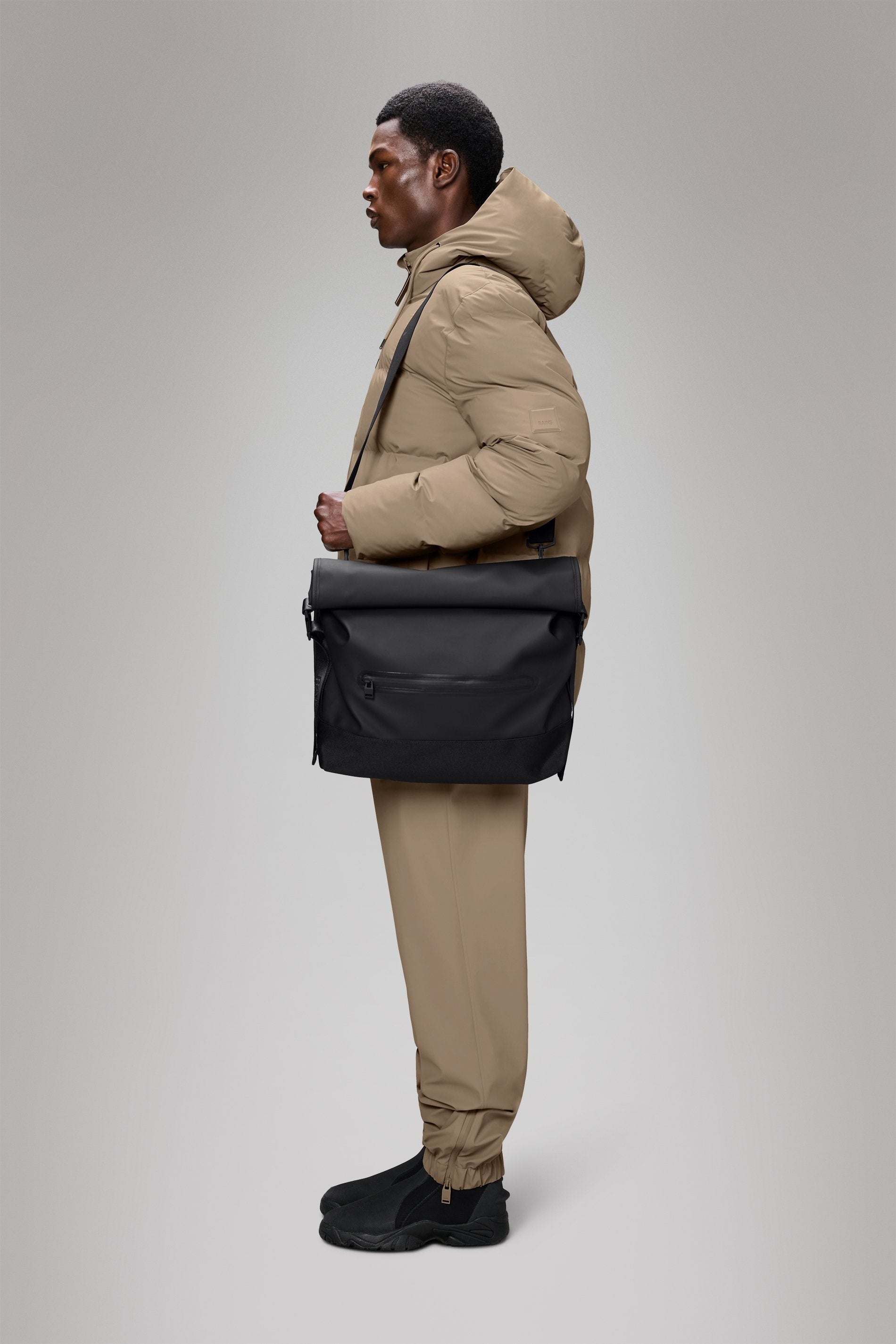 Trail Rolltop Messenger Bag